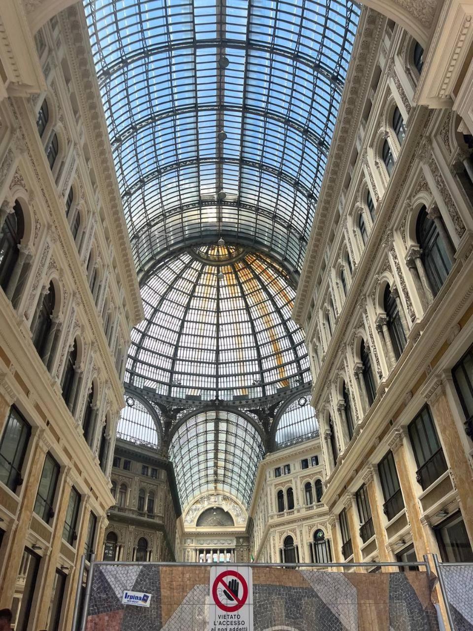 Casa Giulia Piazza Plebiscito Apartment Наполи Екстериор снимка