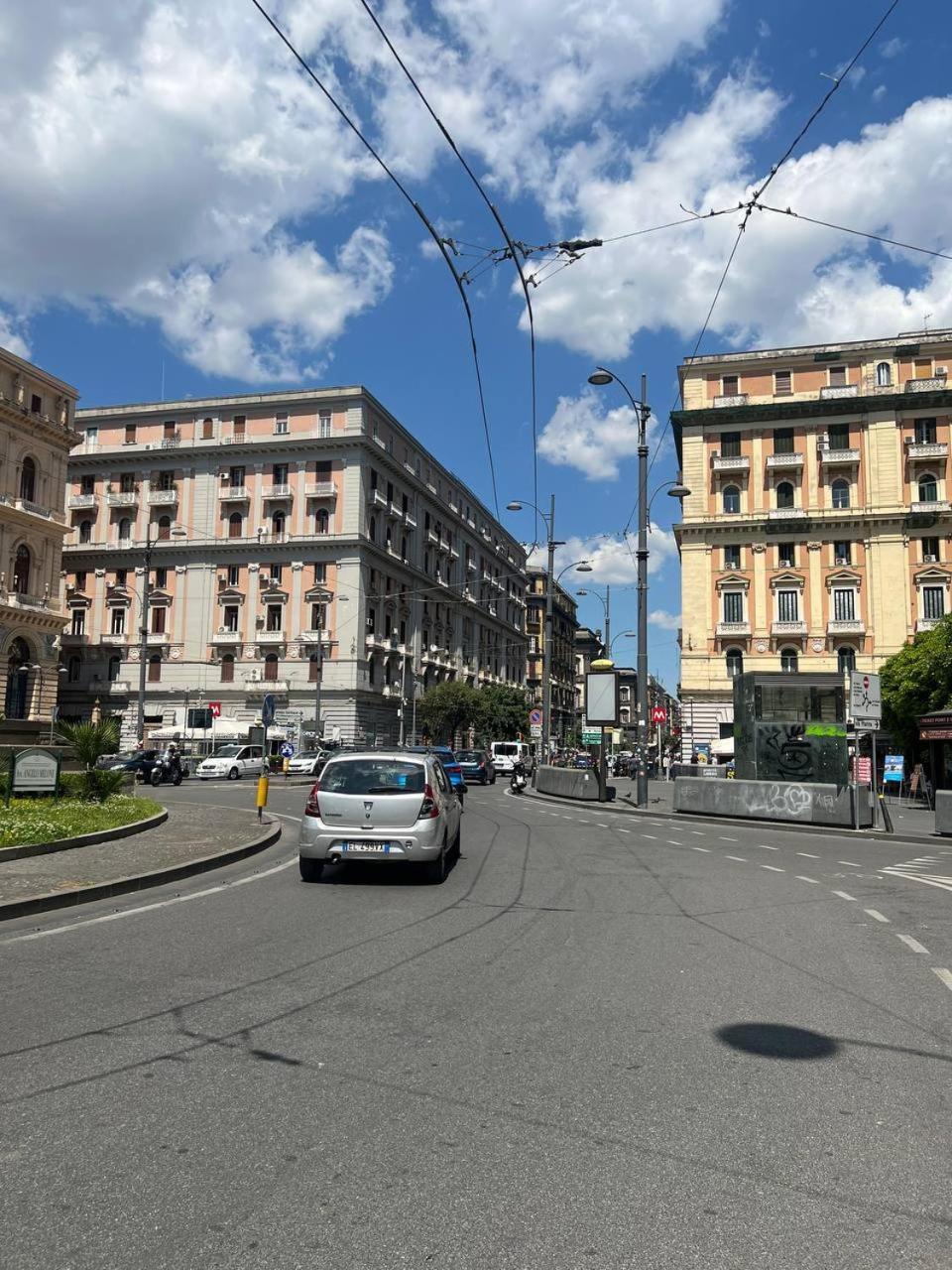 Casa Giulia Piazza Plebiscito Apartment Наполи Екстериор снимка